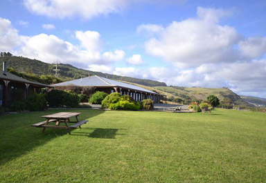 Skenes Creek Lodge Motel & Licensed Restaurant, Great Ocean Road accommodation at Apollo Bay