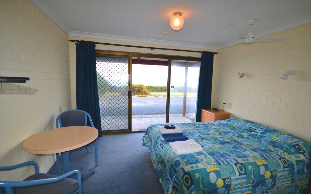 Skenes Creek Lodge Motel & Licensed Restaurant, Great Ocean Road accommodation at Apollo Bay