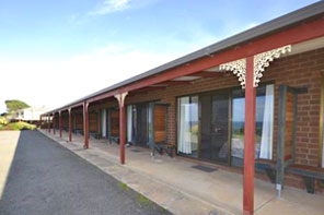Skenes Creek Lodge Motel & Licensed Restaurant, Great Ocean Road accommodation at Apollo Bay